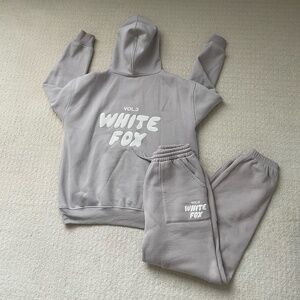 White fox set vol 3 grey/purple hoodie and sweatpants set